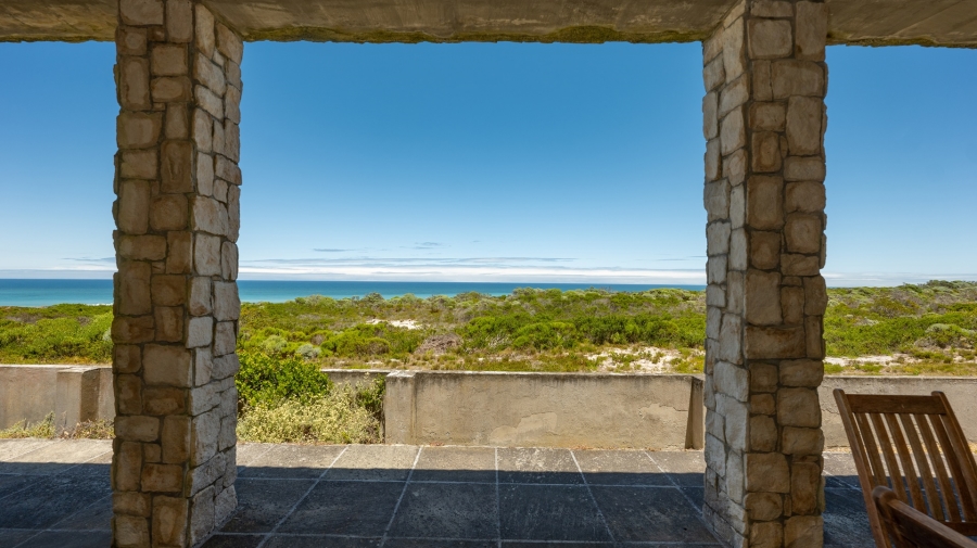 5 Bedroom Property for Sale in Agulhas Western Cape